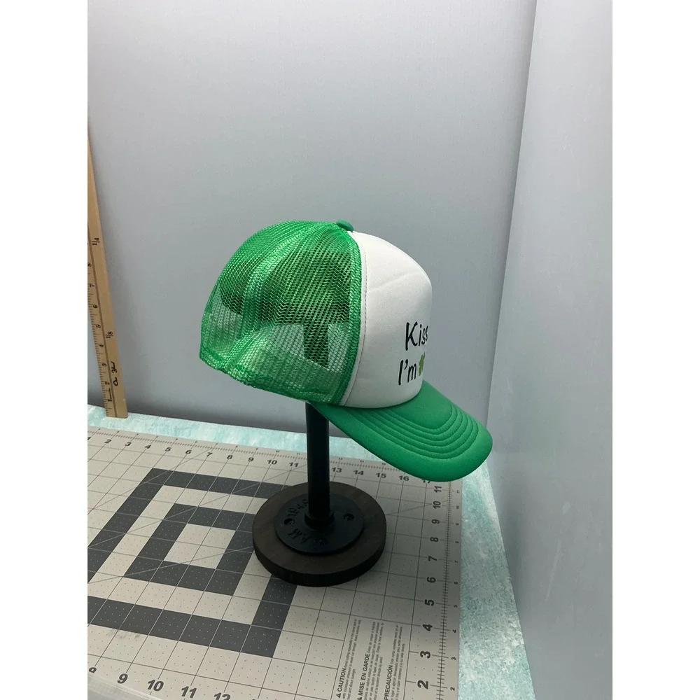 JZYEGSW Kiss Me Im Irish St Patricks Day Trucker Hat Green White Snapback Cap